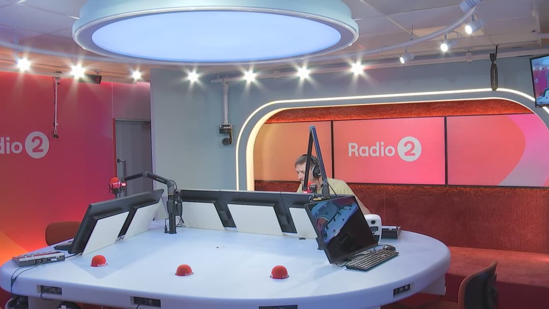 "Schaf een hamertje aan om je autoraam te kunnen inslaan in geval van nood"